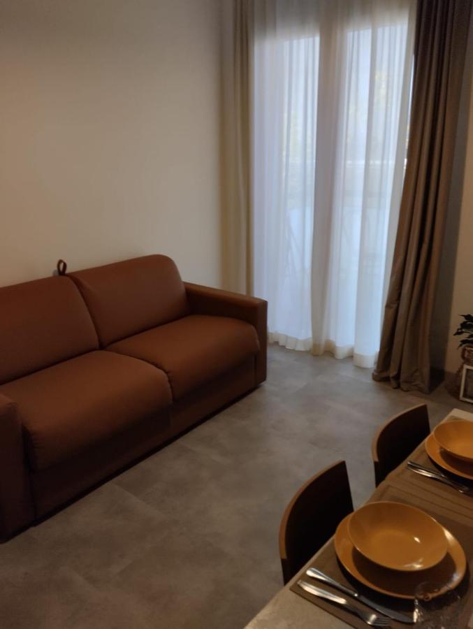 Hotel Abel & Residence Чезенатико Экстерьер фото
