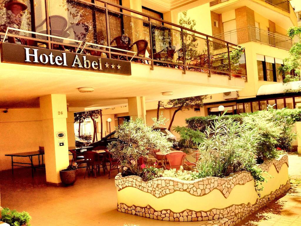 Hotel Abel & Residence Чезенатико Экстерьер фото
